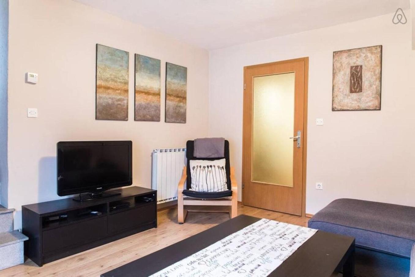 House Maharac With 3 Apartments Till 18 Persons Kamno Esterno foto