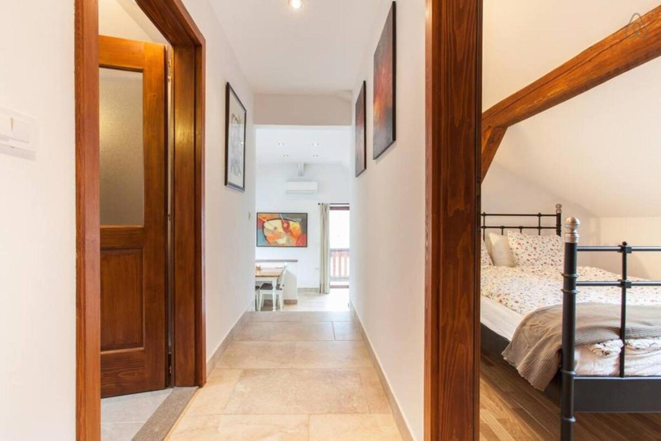 House Maharac With 3 Apartments Till 18 Persons Kamno Esterno foto