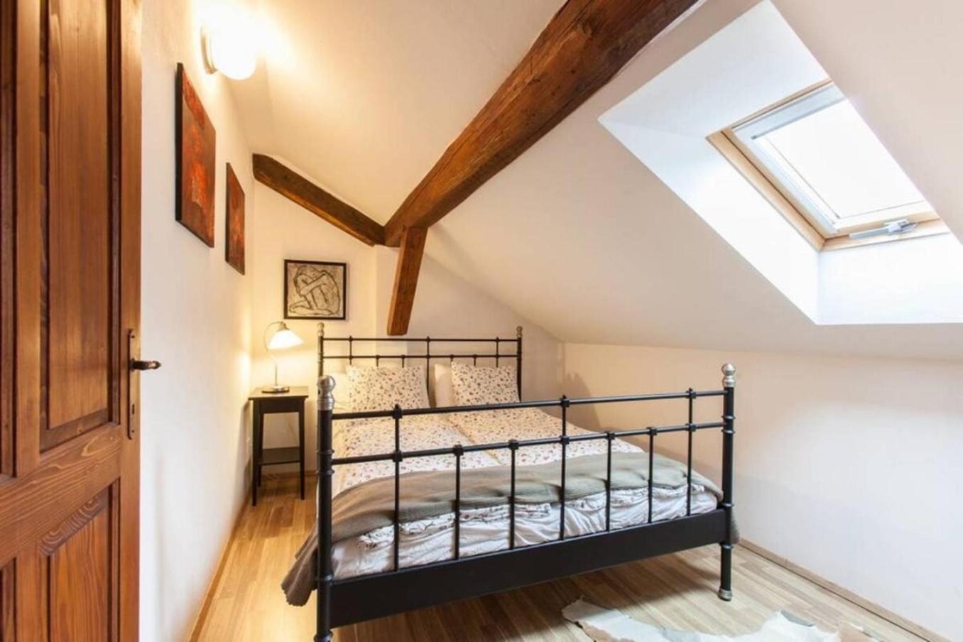 House Maharac With 3 Apartments Till 18 Persons Kamno Esterno foto